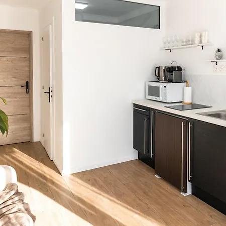 Avec Climatisation, A 900 M De La Apartment